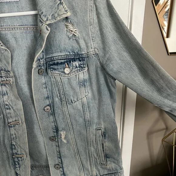 OLD NAVY // Denim Jacket - Picture 3 of 5